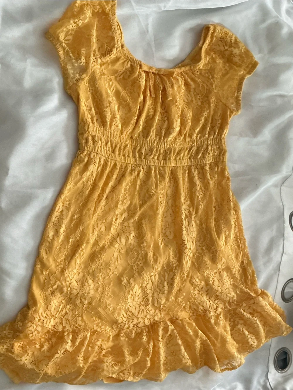 Girl’s Lace dress in Mustard Yellow